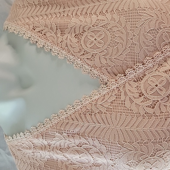 Abercrombie Nude Lace Midi Dress Fit and Flare V-Neck Fairy Ethereal NWT Medium - Picture 4 of 10